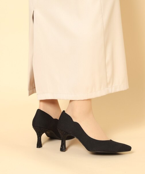 ハートカットパンプス