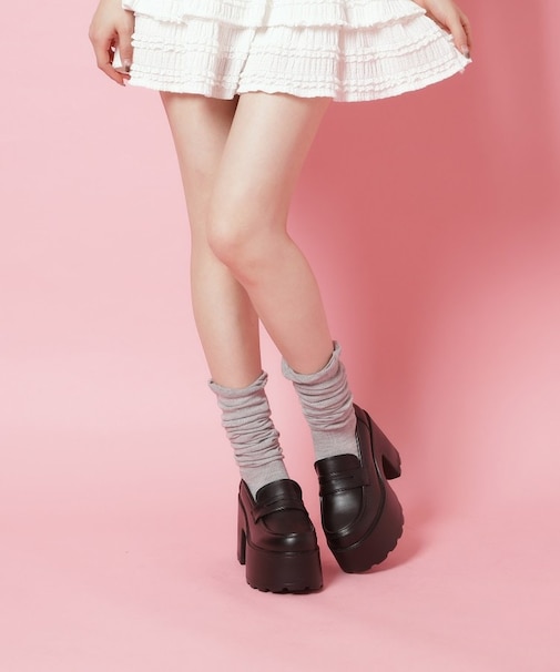 厚底ローファーパンプス