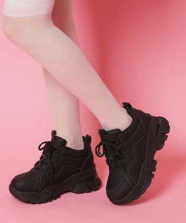 厚底スニーカー