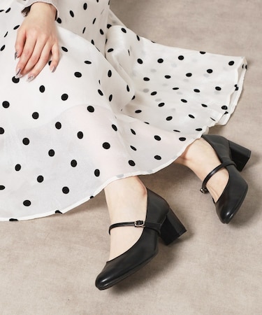 【レイン対応】取り外しストラップパンプス