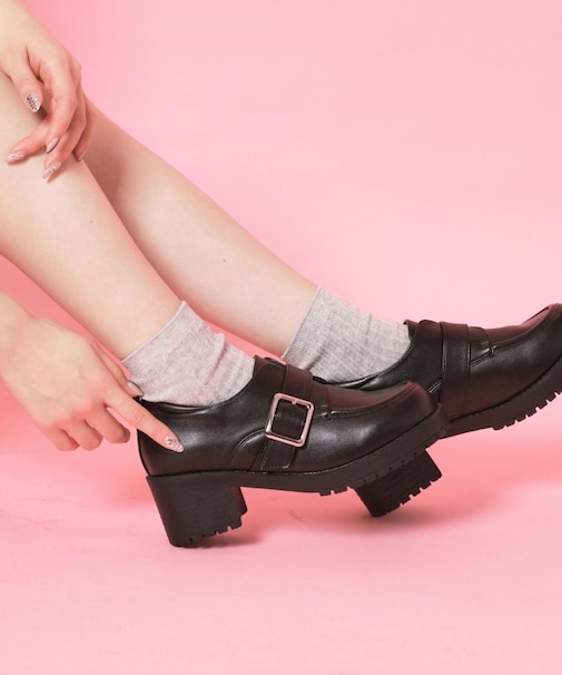 ワンベルトバックルローファー