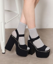 アゲ盛りサンダル