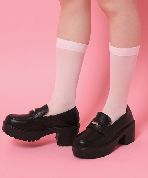 厚底コインローファー