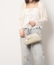 横長ショルダーバッグ