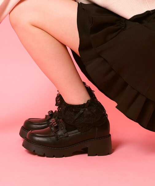 フリル付きリボンローファー