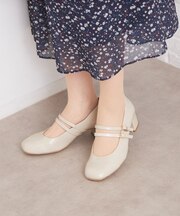 Wストラップスクエアエナメルパンプス