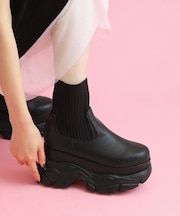 厚底ソックスブーツ