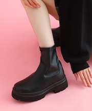 厚底プレーンショートブーツ