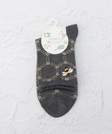 ◆ハチ刺繍 クォーターソックス