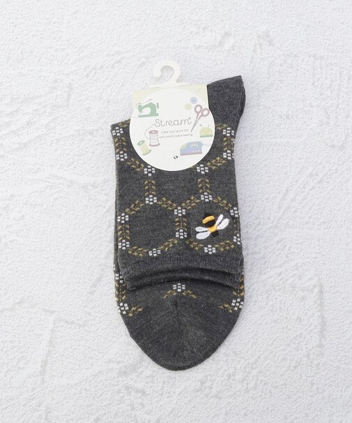 ◆ハチ刺繍 クォーターソックス