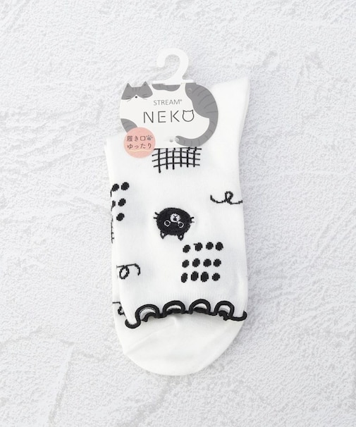 ◆黒ねこ刺繍 クォーターソックス