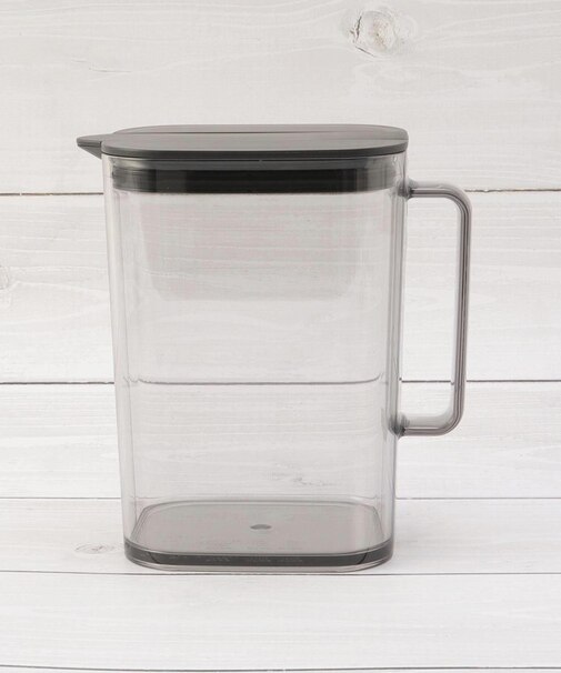 棚に収まる 冷水筒 1.2L