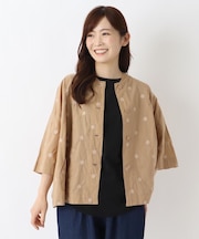 ドット刺繍入り 5分袖ジャケット