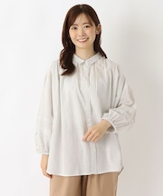 袖ピンタック入りブラウス