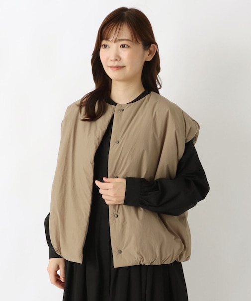 ショート丈ノーカラーベスト