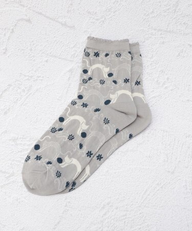 ◆【ワンズテラスオリジナル】メッセージ帯 ネコ花蔦柄 クォーターソックス