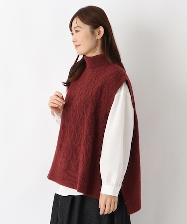 ケーブル編み タートルニットベスト