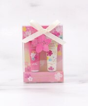 ◆さくらフルラーナ ハンドクリーム 2P