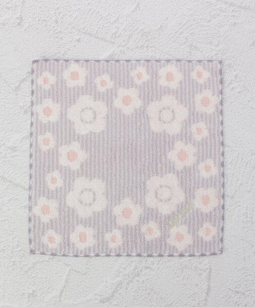 ◆MARY QUANT タオルハンカチ ロゴ刺繍