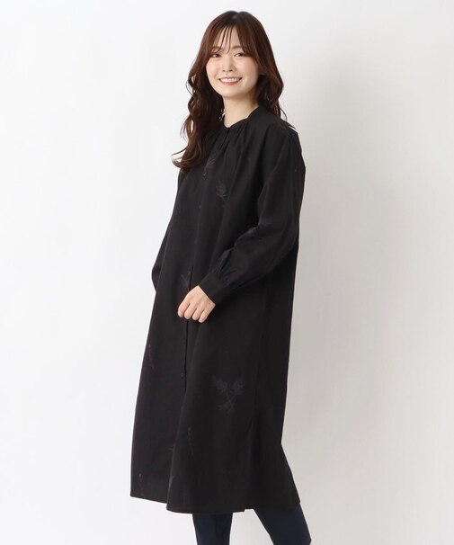 刺繍ワンピース