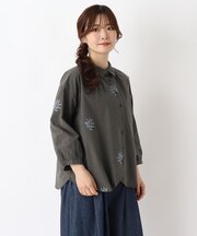 花刺繍入り7分袖ブラウス