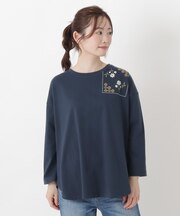 配色パネル 刺繍入りプルオーバー