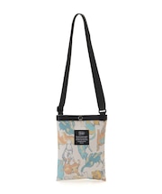 KiU サコッシュ ミニ