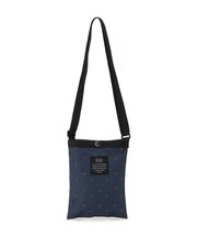 KiU サコッシュ ミニ