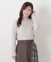 シットリ リブハイネック長袖プルオーバー