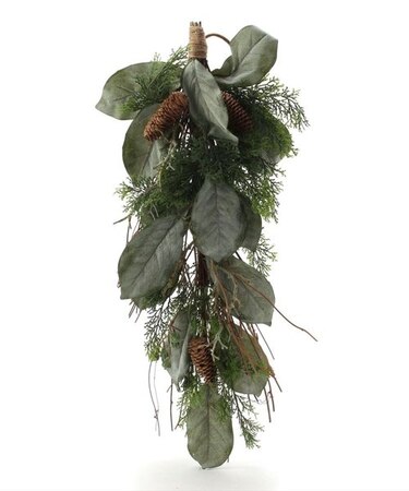 パインコーンフライングブーケ