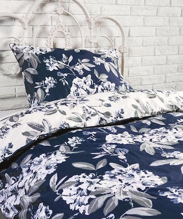 【商品入替のためお買い得！】アデリーン柄 枕カバー