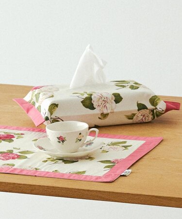 カミール柄 ティッシュボックスカバー