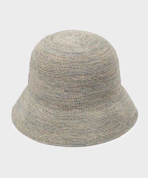 【日差し対策におすすめ！クラウンやや深め】細編みラフィア バケットハット