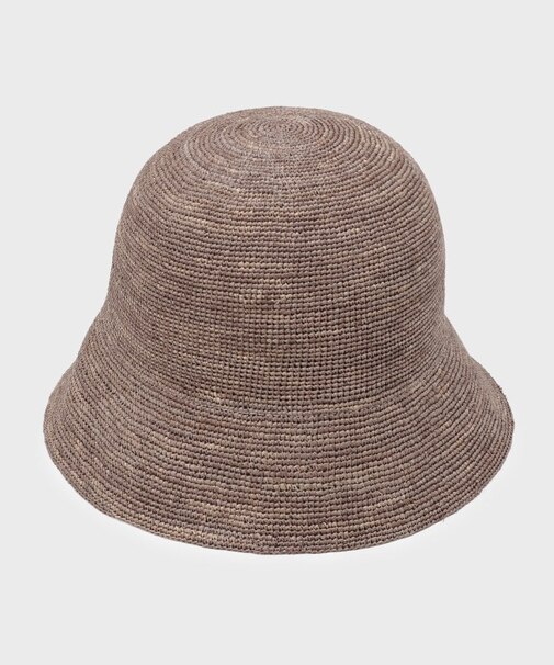 【日差し対策におすすめ！クラウンやや深め】細編みラフィア バケットハット