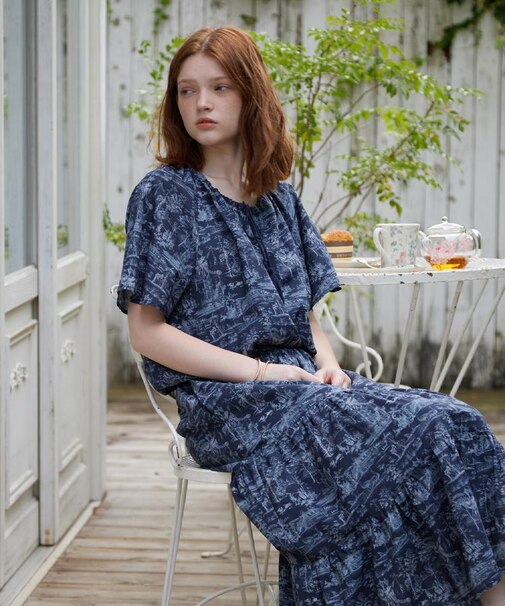 【コットン100％／同柄アイテムあり】ブレイスミス トワル柄 ブラウス