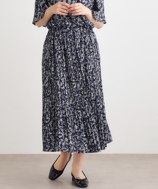 【ウエストゴム／同柄アイテムあり】アイロンワーク スクロール柄 スカート