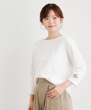 【人気アイテム！袖刺繍あり】デラヴェジャージーカットソー