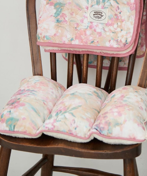 ローラアシュレイ クッション Laura Ashley（ローラ アシュレイ）の