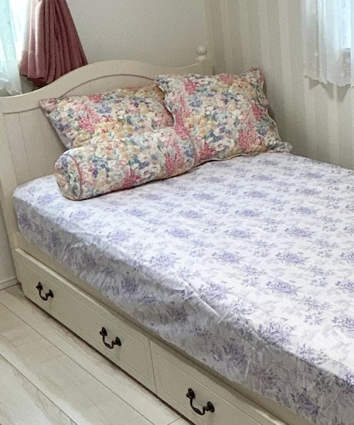 シングル】サーストンブルーム柄 フィットシーツ｜ローラアシュレイの