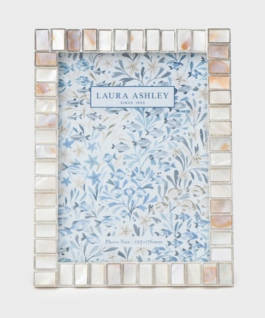 ヘンレイク柄 天然シェルフォトフレーム キャビネサイズ