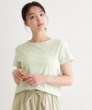 【接触冷感／マシンウォッシュ可】スウィート アリッサム柄スムースTシャツ