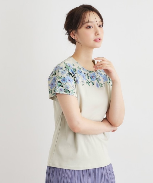 【接触冷感／洗える／コットン100％】ロミリー柄 デコルテプリントTシャツ