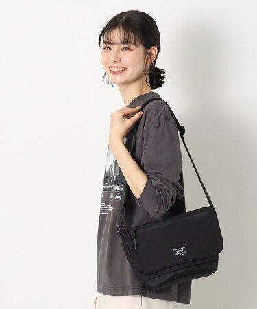 ナイロンメッセンジャー