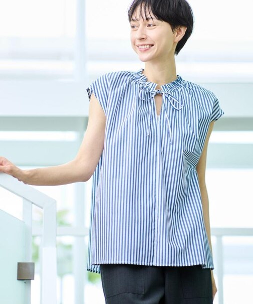 【洗える】ストライプ柄フレンチスリーブスキッパ―ブラウス