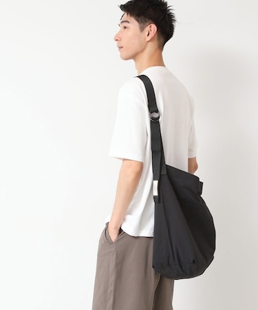 【ユニセックス・A4収納可】ビッグショルダーBAG