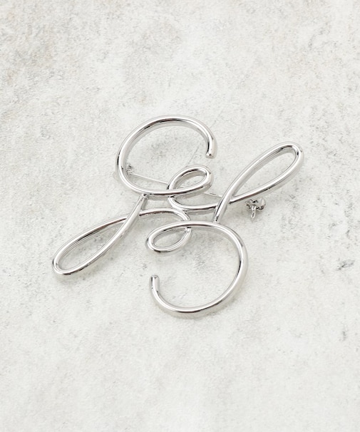 メタルブローチ