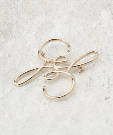 メタルブローチ