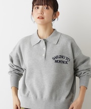 【洗える】フロッキーロゴ入り襟付きニット