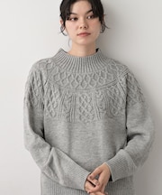 【着映え/洗える】求心ケーブル編みハイネックニット
