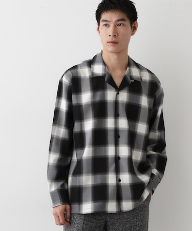 チェックシャツ